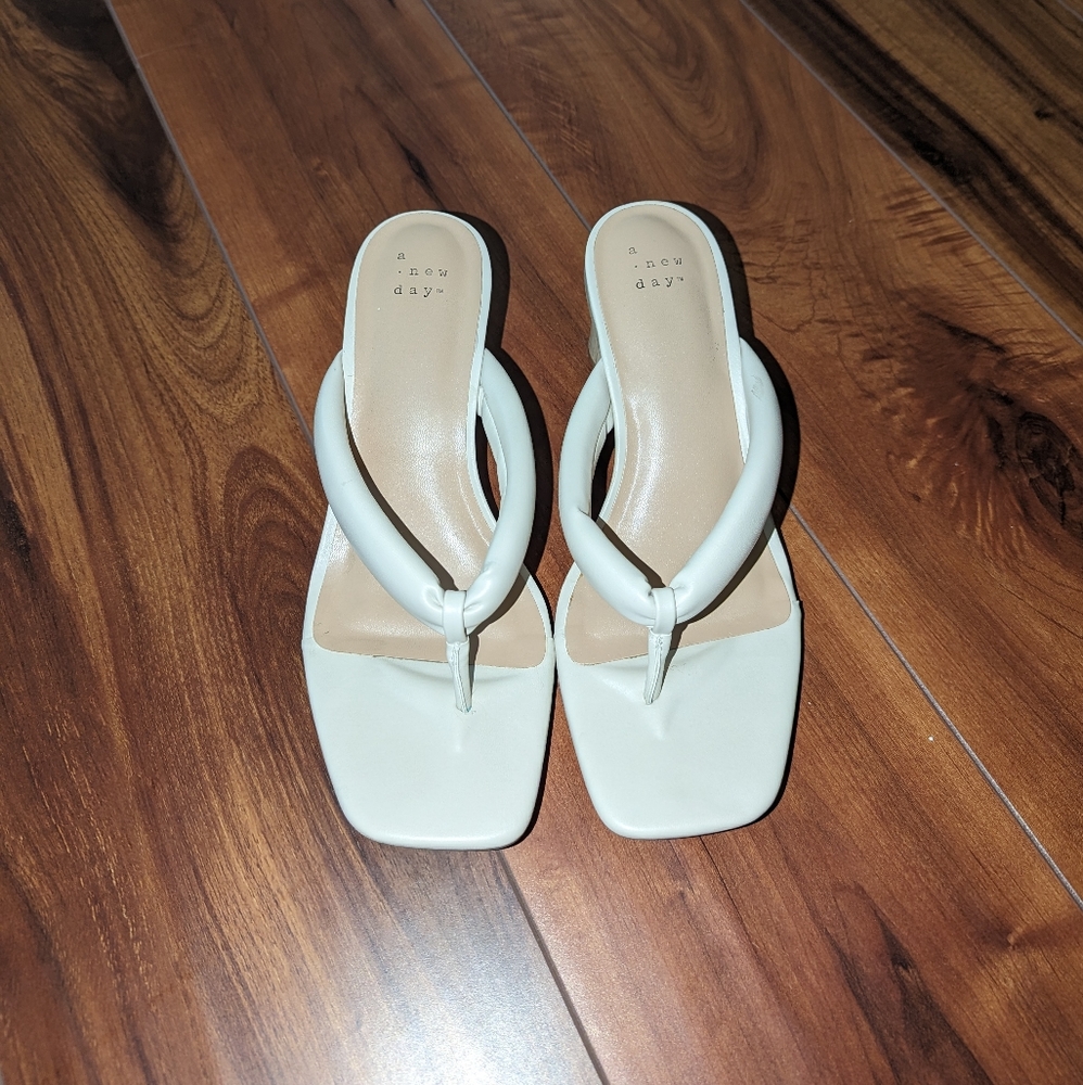 Cream/nude heeled sandals size 7.5